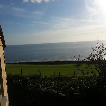 The Farm Hut Villa Barmouth Room photo